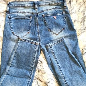 🔴SOLD🔴Guess skinny mid rise jeans